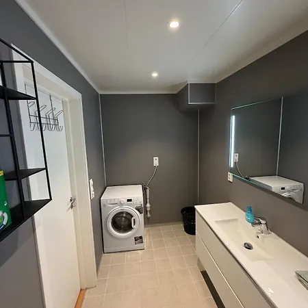 Modern With Free Parking Perfect Base For Exploring Lofoten Apartament Vestvagoy